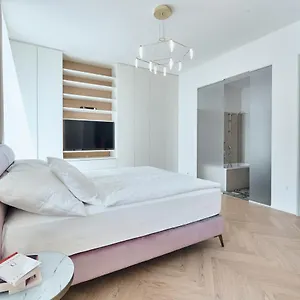 High Heaven Apartmán